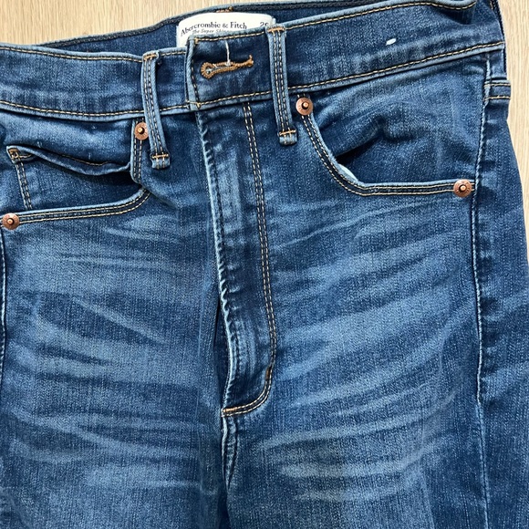 Abercrombie and Fitch the super skinny ultra high skinny jeans with rips - Picture 6 of 10